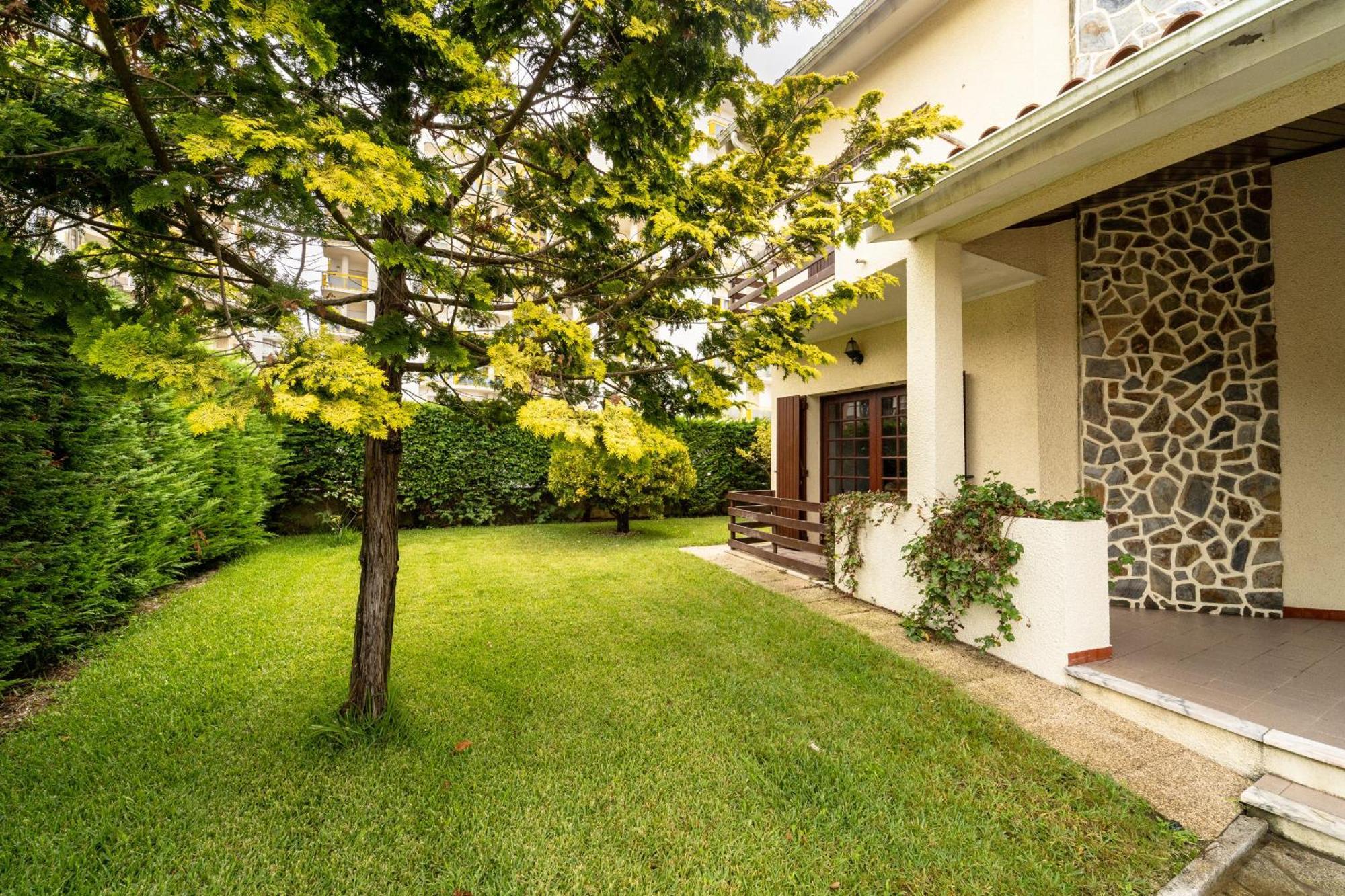 Amorosa Villa, 500M From The Beach By House And People מראה חיצוני תמונה