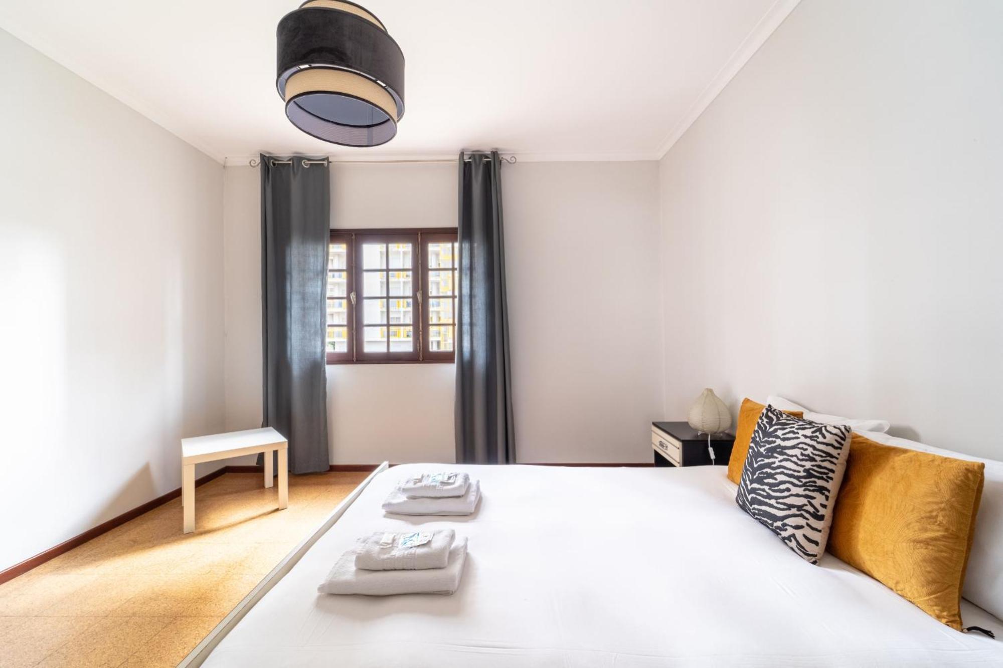 Amorosa Villa, 500M From The Beach By House And People מראה חיצוני תמונה